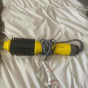 Dry bar double shoot drying brush!